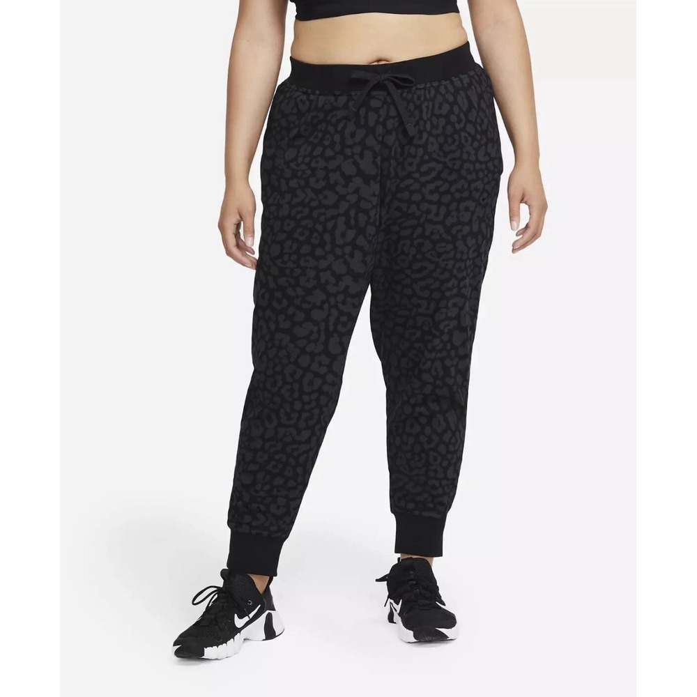 Nike Dri-FIT Get Fit Women's animal Print Training Pants Cheetah Size S